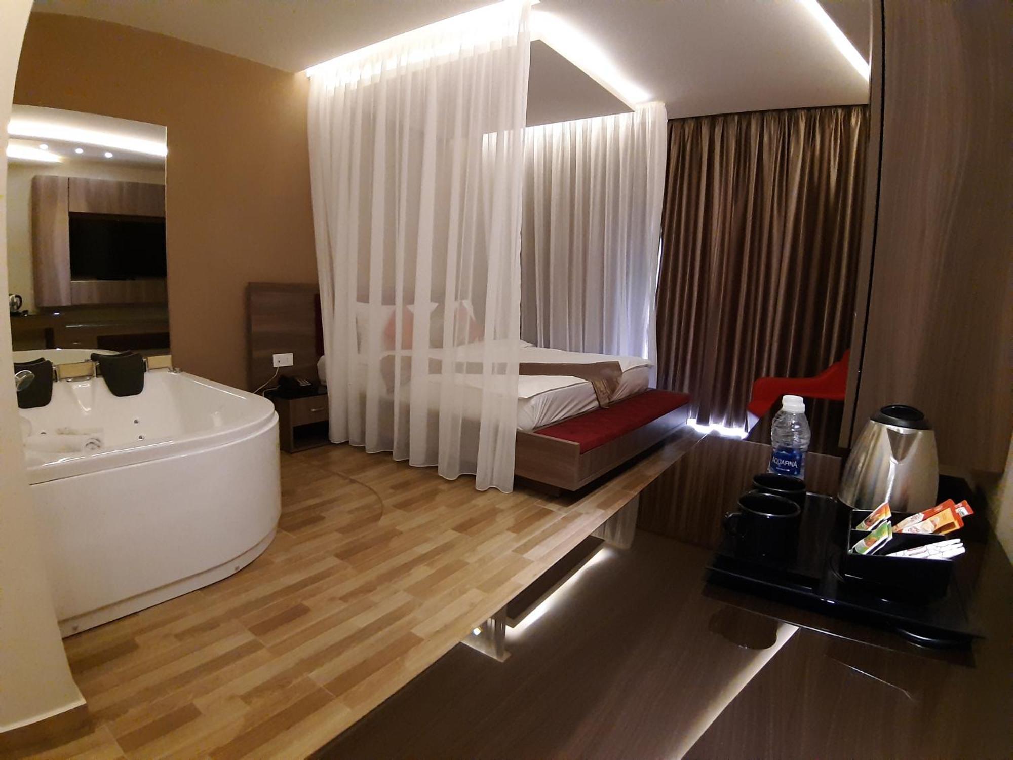 Jounieh Suites Boutique Hotel Buitenkant foto