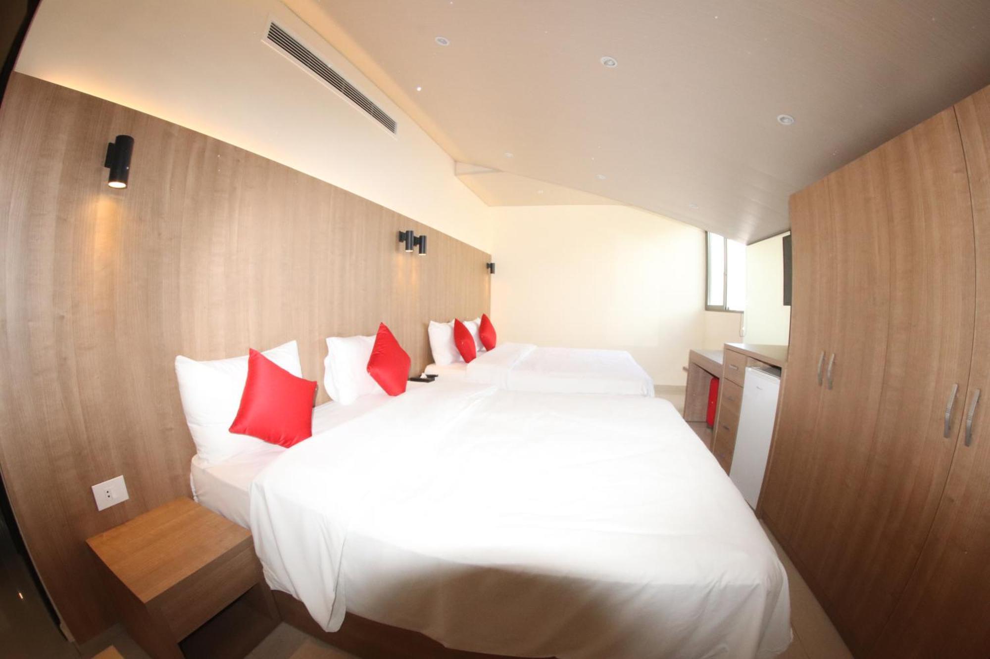 Jounieh Suites Boutique Hotel Buitenkant foto